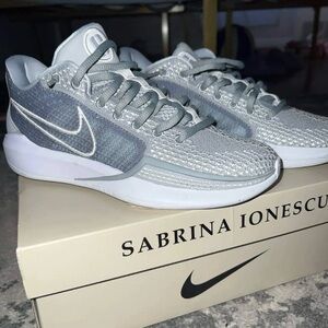 Sabrina 1 Team Basketball Shoes